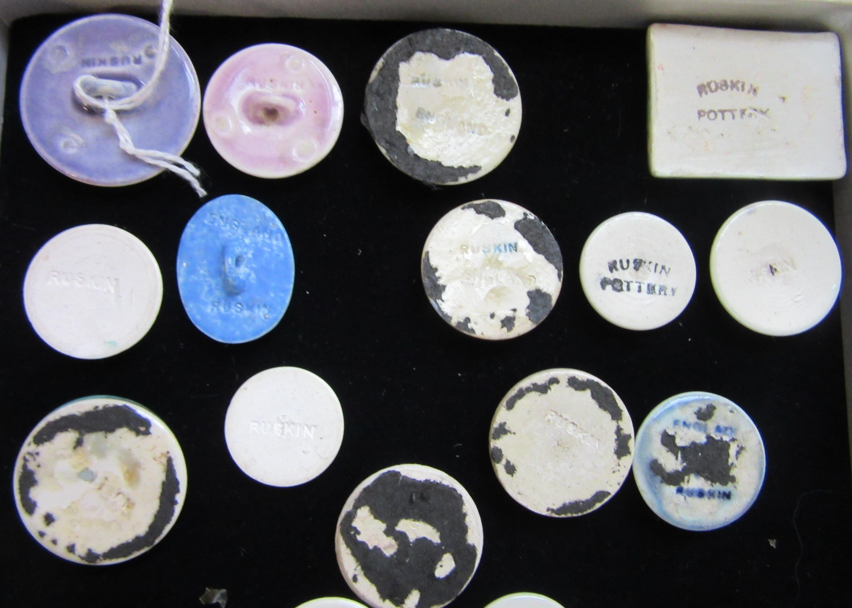 FOUR RUSKIN POTTERY BUTTONS Image