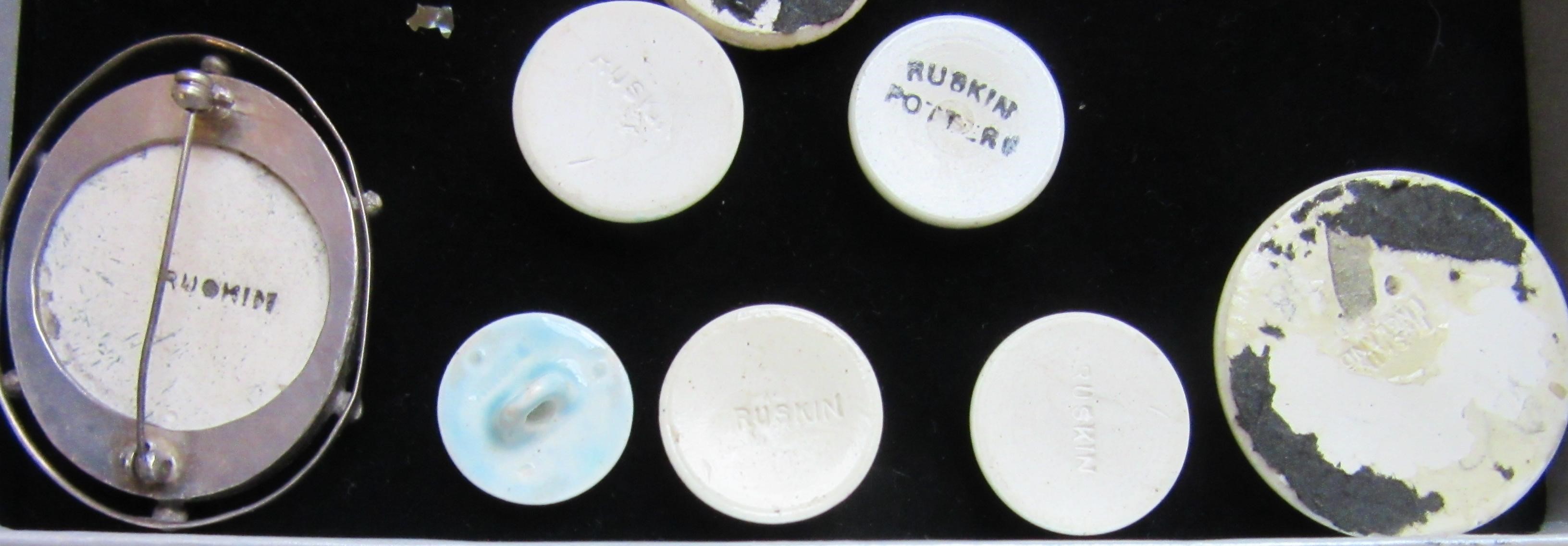FOUR RUSKIN POTTERY BUTTONS Image