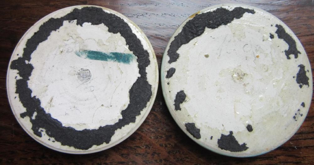 TEN RUSKIN POTTERY ROUNDELS in various glazes Image