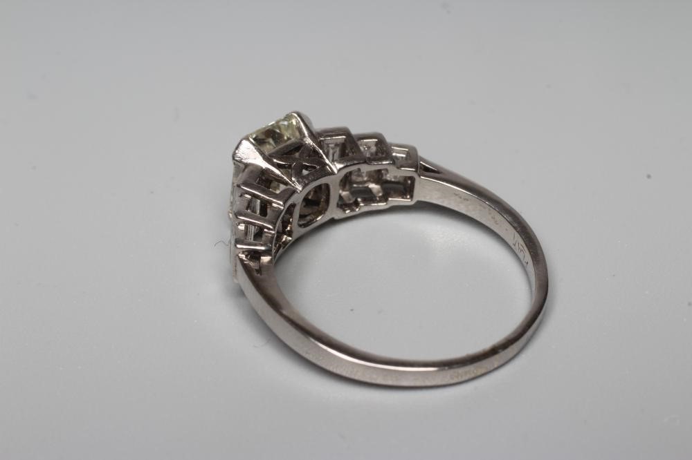 A DIAMOND RING Image