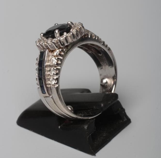A SAPPHIRE AND DIAMOND DRESS RING Image