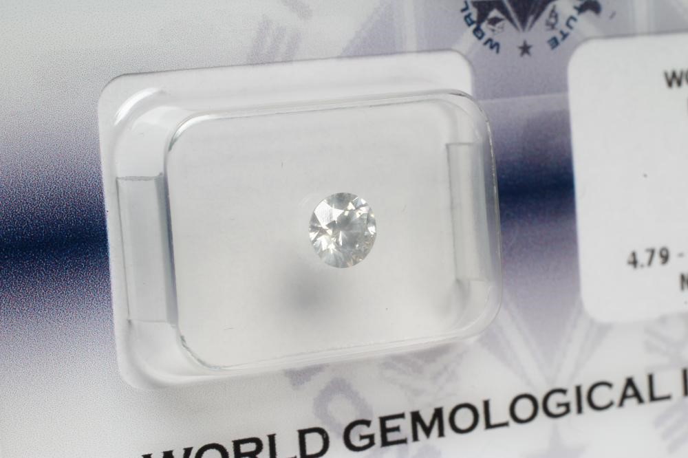 AN UNMOUNTED ROUND BRILLIANT CUT DIAMOND, certified 0.45cts, colour G, clarity SI2, security sealed Image