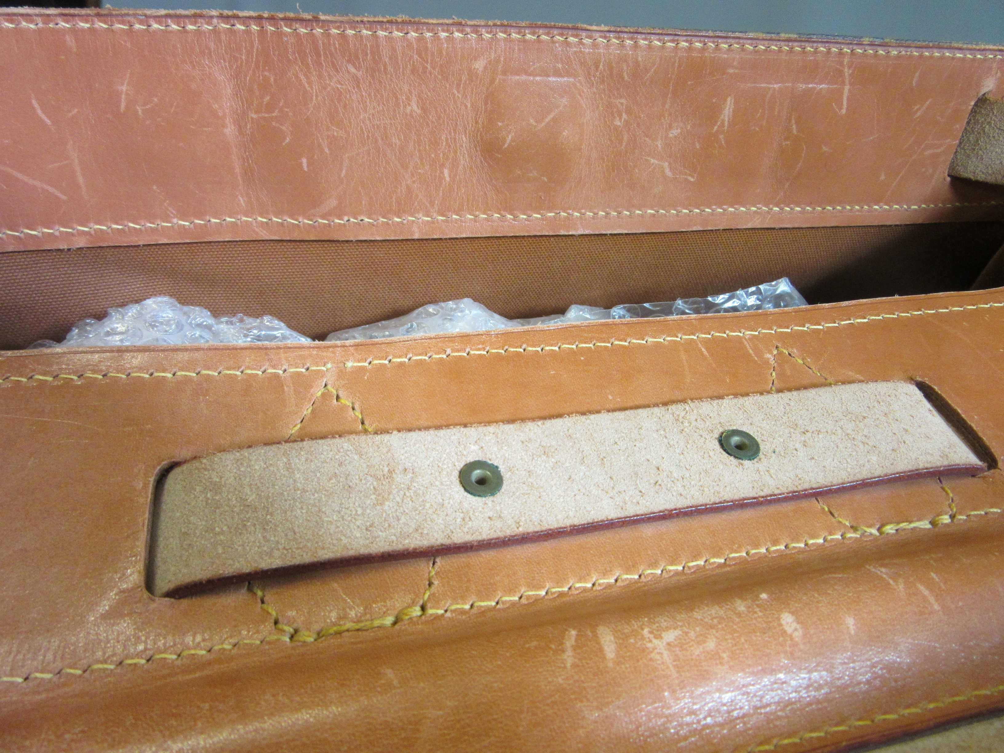 A VINTAGE LOUIS VUITTON STEAMER BAG "45" in monogram canvas and natural tan leather, embossed serial Image