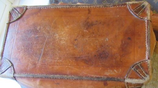 A VINTAGE LOUIS VUITTON STEAMER BAG "35" in monogram canvas and natural tan leather, embossed serial Image