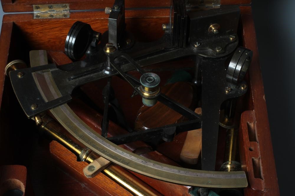 AN EDWARDIAN SEXTANT BY COOKE TROUGHTON AND SIMMS Image