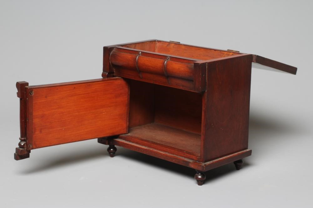 A MINIATURE MAHOGANY SCOTTISH CHEST OF DRAWERS Image