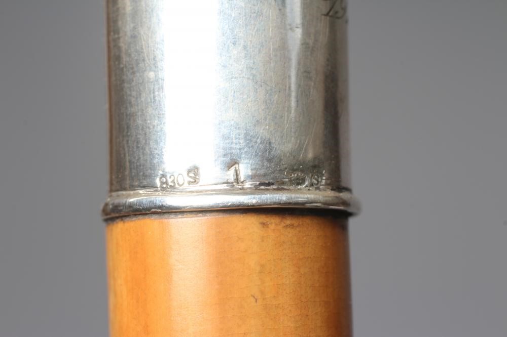 A 20TH CENTURY SWEDISH SILVER CROOK HANDLE WALKING STICK Image