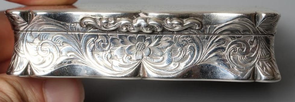 A VICTORIAN SILVER TABLE SNUFF BOX by Edward Smith Image