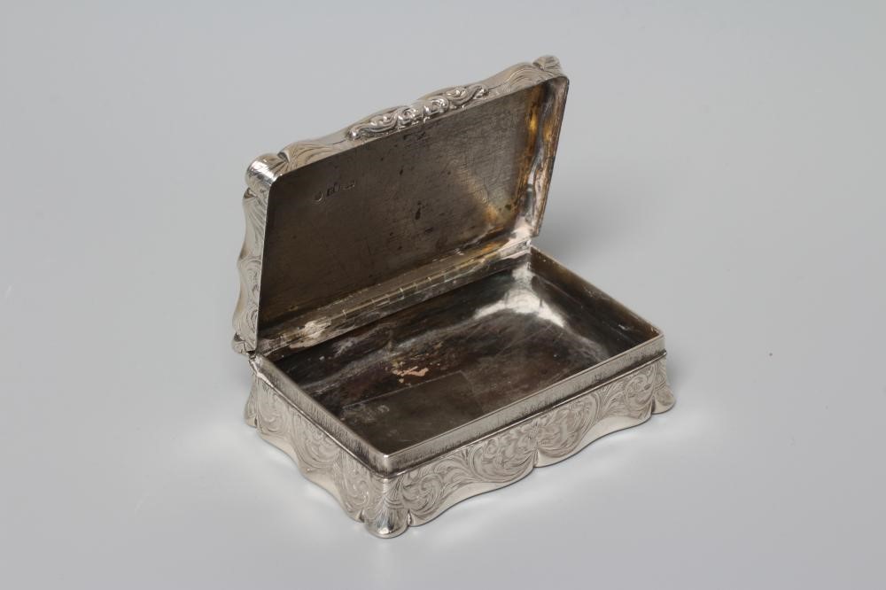 A VICTORIAN SILVER TABLE SNUFF BOX by Edward Smith Image