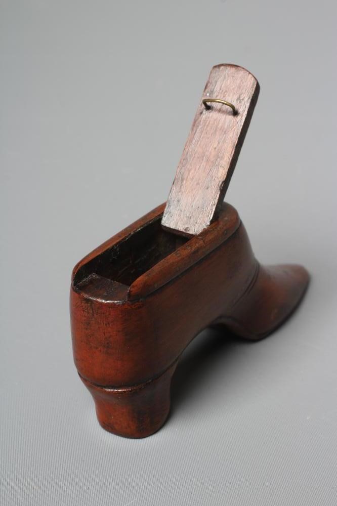 A 19TH CENTURY MAHOGANY SHOE SNUFF BOX with a hinged cover and brass tack pique work to the front, 4 Image
