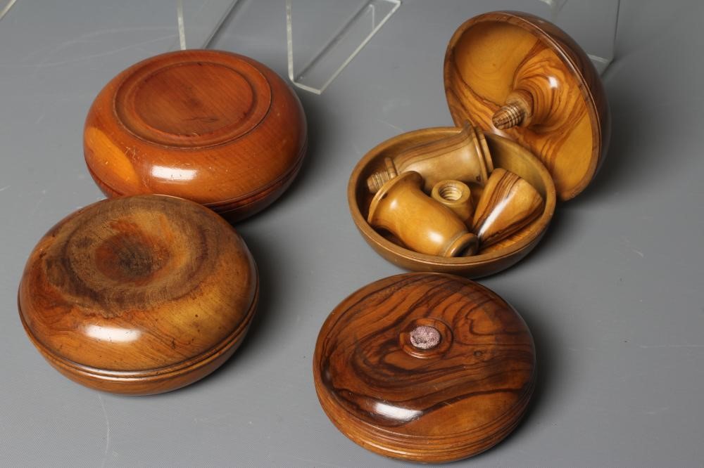 FOUR 19TH CENTURY TREEN BUN FORM TRAVELLING CANDLESTICKS Image