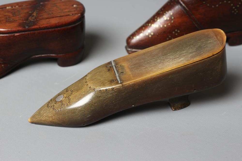 THREE 19TH CENTURY TREEN MINIATURE SHOE AND BOOT SNUFF BOXES Image
