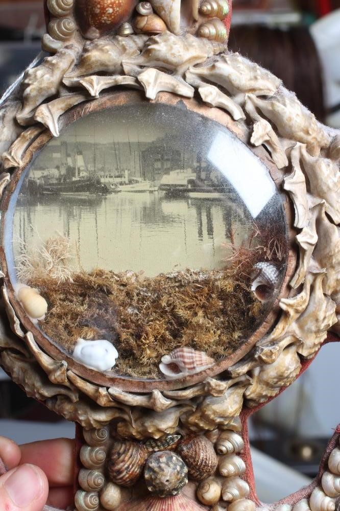 A LATE VICTORIAN SHELLWORK 'ANCHOR' MARITIME DIORAMA Image
