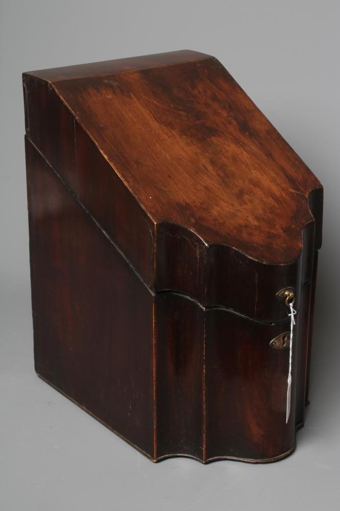 A GEORGIAN MAHOGANY KNIFE BOX Image