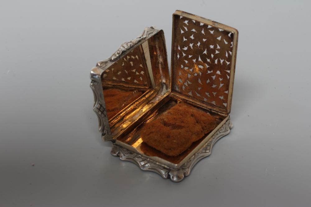 AN EARLY VICTORIAN SILVER VINAIGRETTE by Nathaniel Mills Image