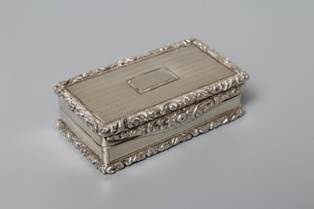 A WILLIAM IV SILVER TABLE SNUFF BOX by John Bettridge Image