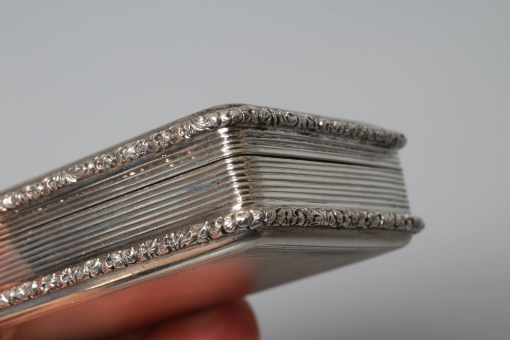 AN EARLY VICTORIAN SILVER TABLE SNUFF BOX probably by Edward Edwards II Image