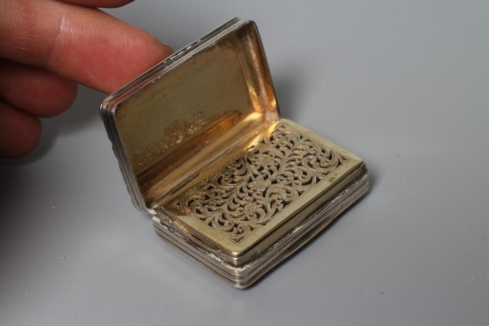 A GEORGE IV SILVER VINAIGRETTE probably by James Collins Image