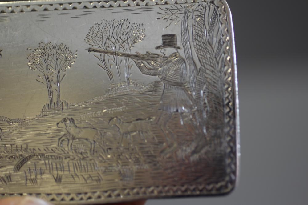 A GEORGE V SILVER SNUFF BOX by Pairpoint Bros. Image