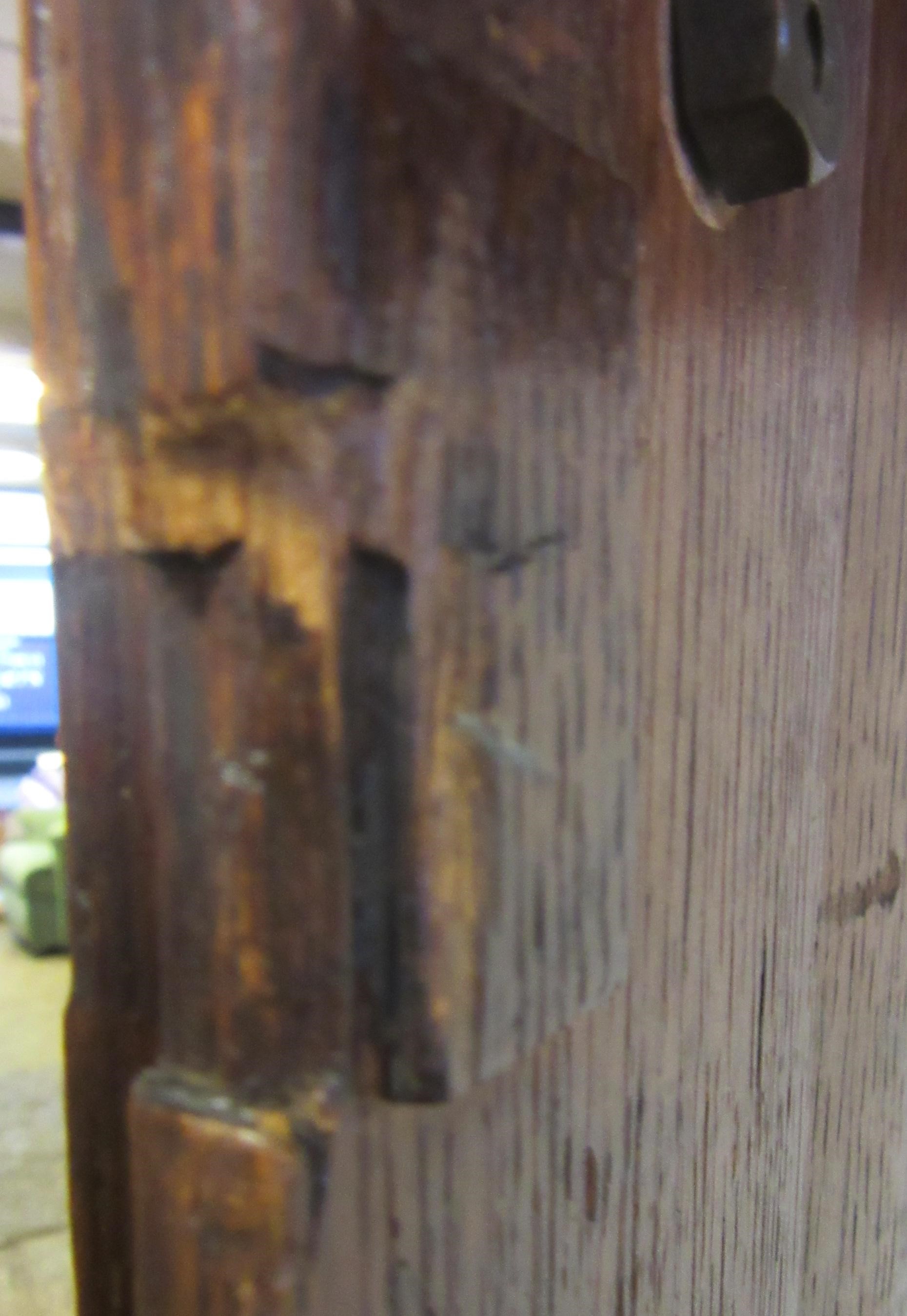 A LARGE GEORGIAN OAK ESTATE CUPBOARD Image