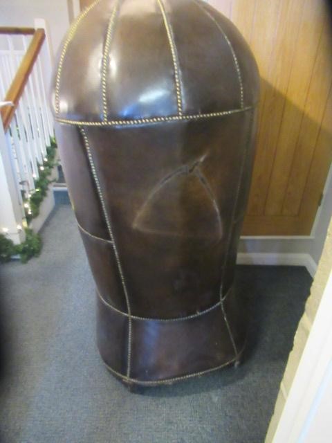 A GEORGIAN MAHOGANY FRAMED PORTERS CHAIR Image