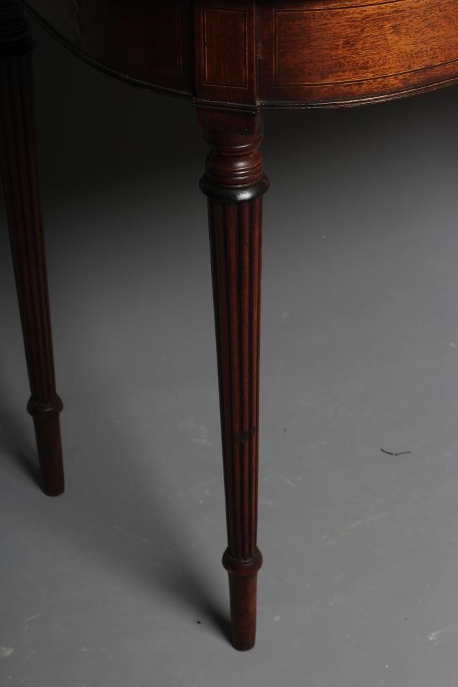 A REGENCY MAHOGANY FOLDING TEA TABLE Image