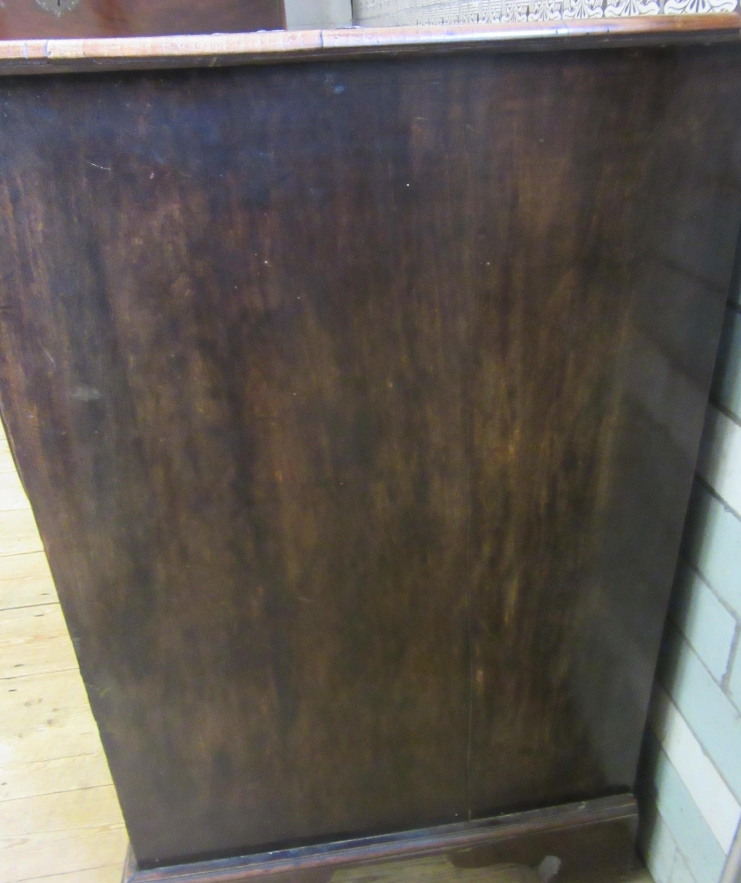 A WALNUT AND BANDED STRAIGHT FRONT CHEST Image