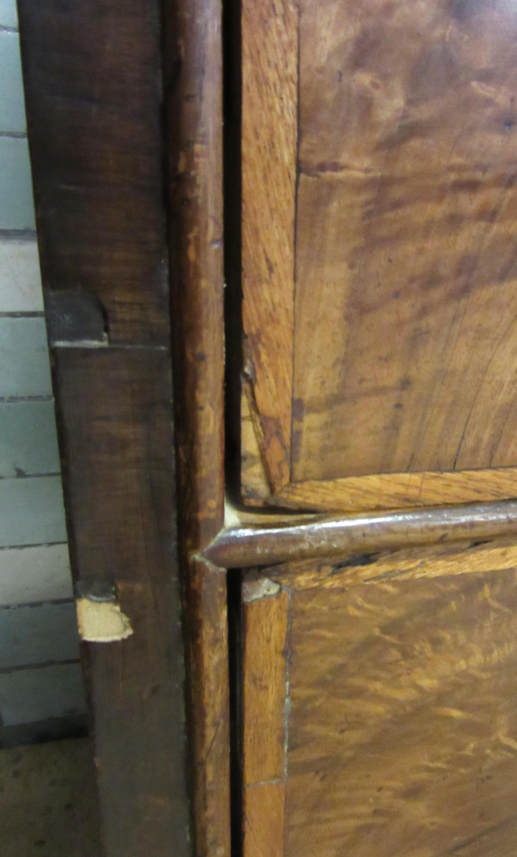 A WALNUT AND BANDED STRAIGHT FRONT CHEST Image