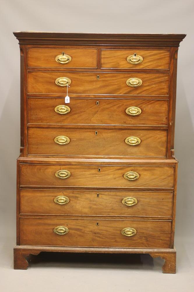 A GEORGIAN MAHOGANY CHEST ON CHEST Image