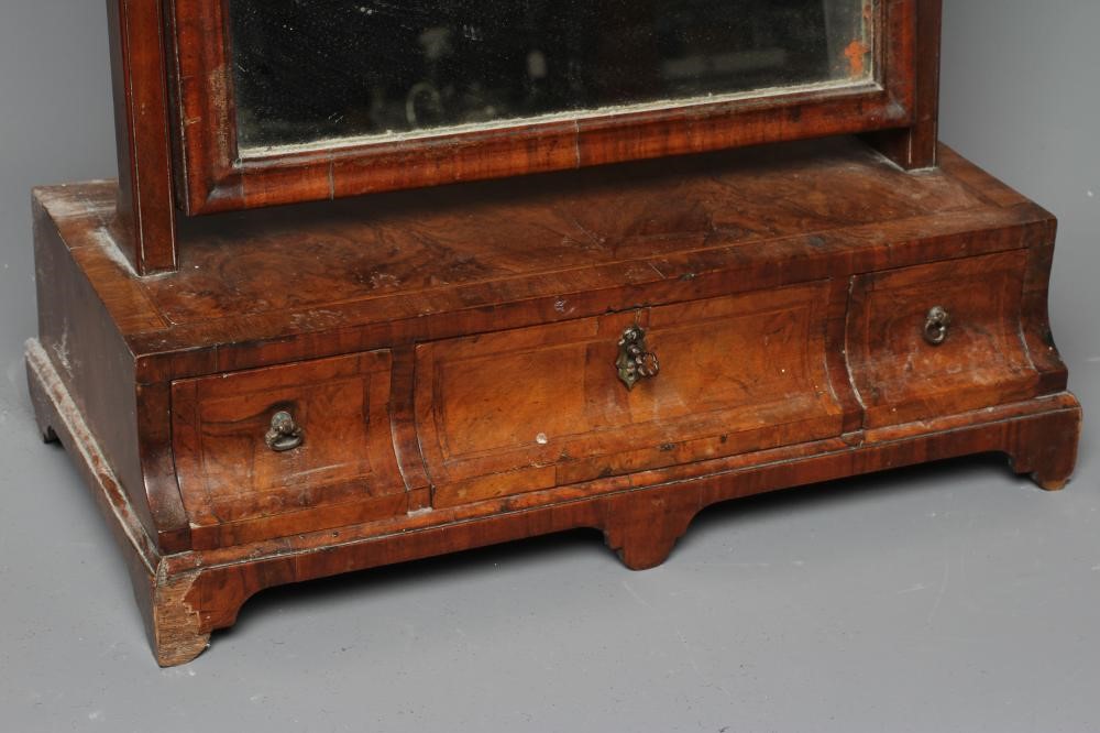 A GEORGIAN WALNUT TOILET MIRROR Image