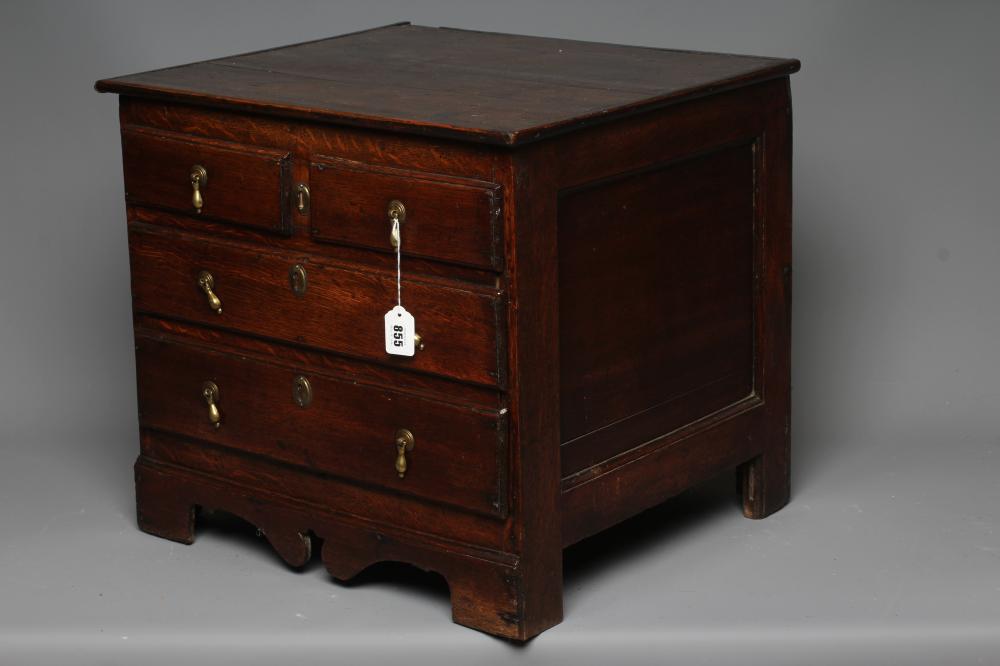 AN OAK CLOSE STOOL Image