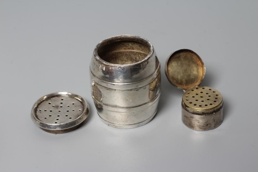 A LATE GEORGE III SILVER VINAIGRETTE by Samuel Pemberton Image
