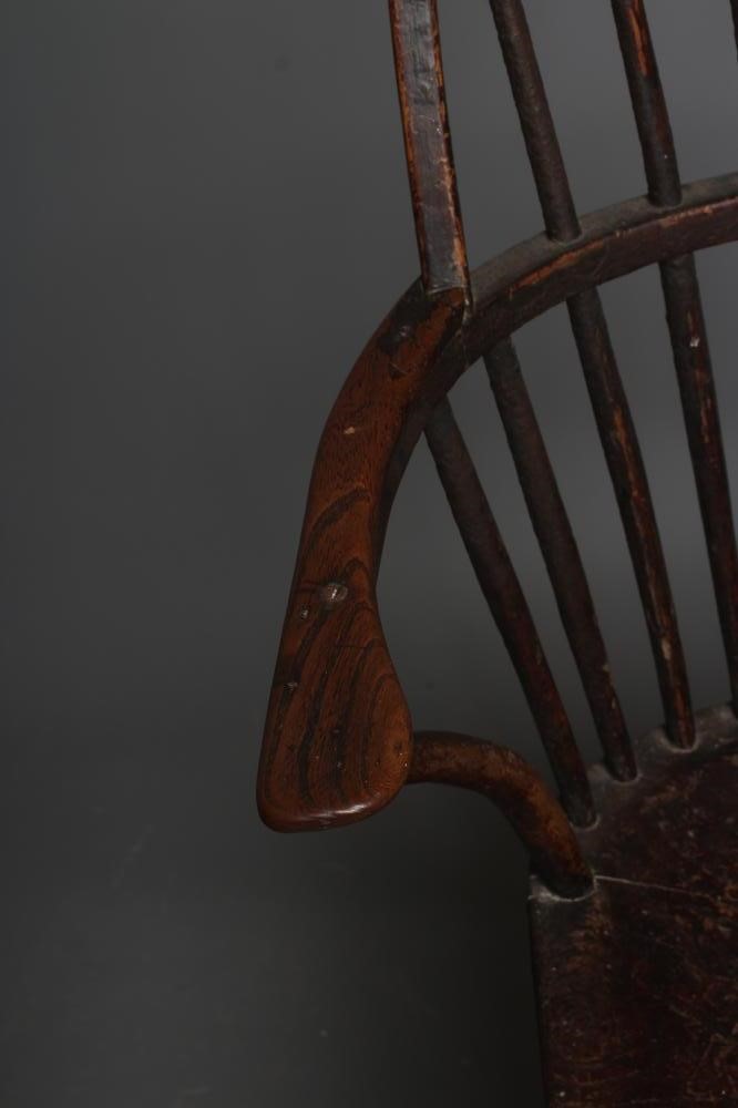 AN ASH & ELM WINDSOR ARMCHAIR Image