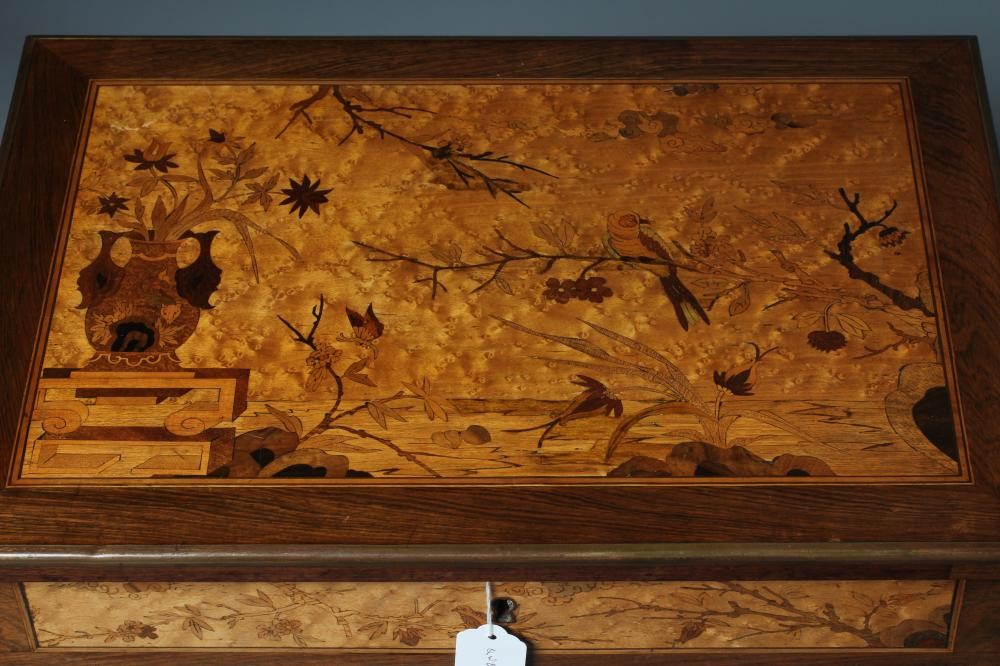 A ROSEWOOD POUDREUSE Image