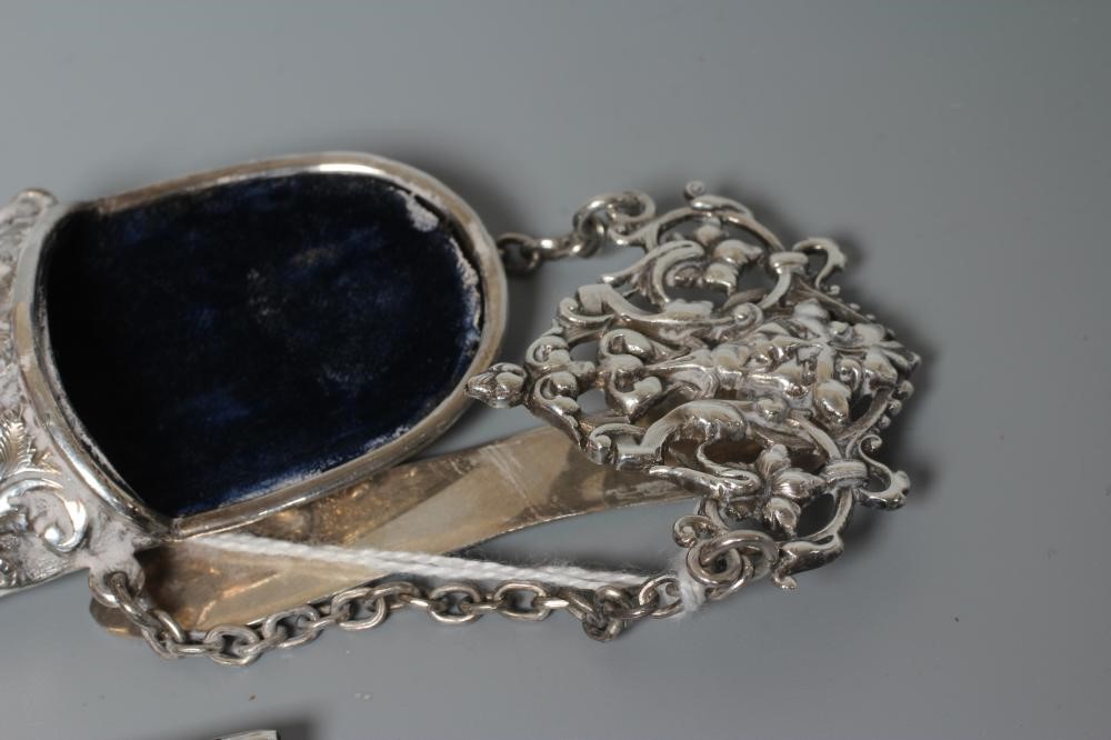 A VERNON'S SILVER PROPELLING KNIFE Image
