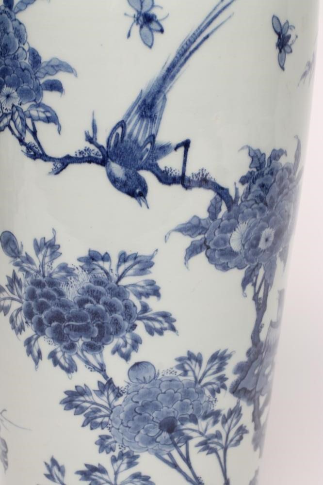 A CHINESE PORCELAIN VASE of flared cylindrical form with rounded shoulders Image