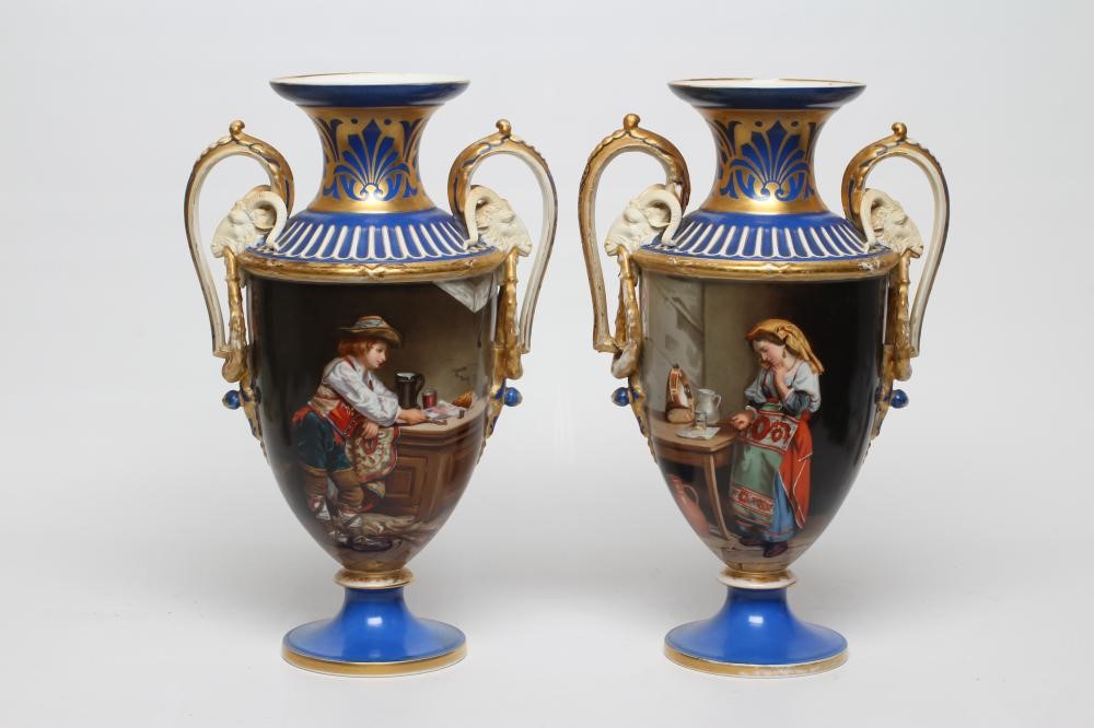 A PAIR OF FRENCH PORCELAIN URNS Image