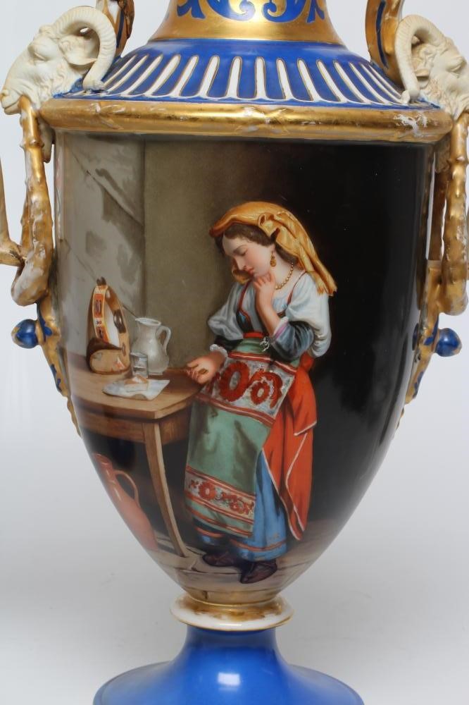 A PAIR OF FRENCH PORCELAIN URNS Image
