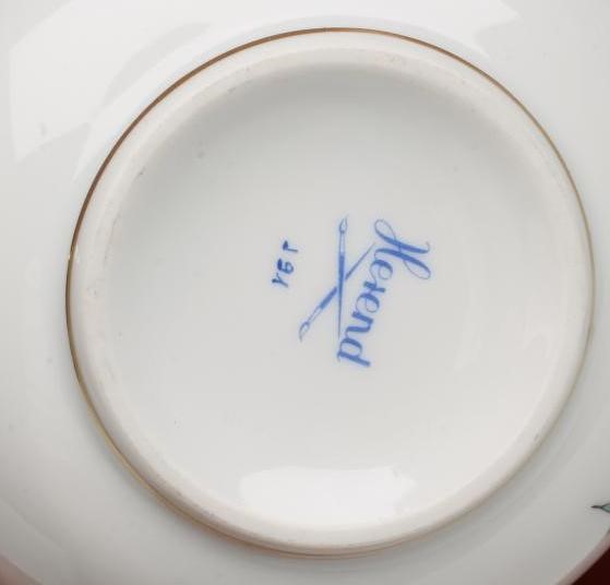 A HEREND PORCELAIN TEA SERVICE Image