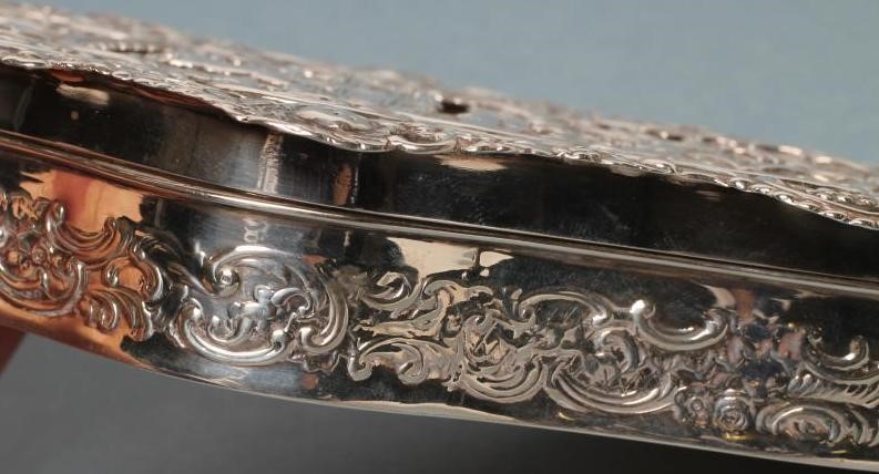 AN EDWARDIAN SILVER DRESSING TABLE BOX Image