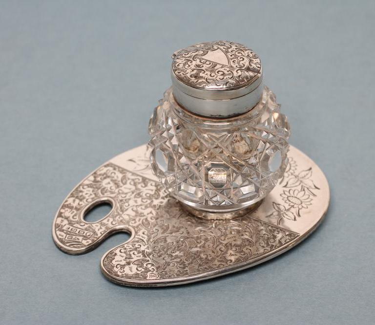 A LATE VICTORIAN SILVER NOVELTY INK STAND Image
