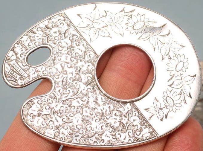 A LATE VICTORIAN SILVER NOVELTY INK STAND Image