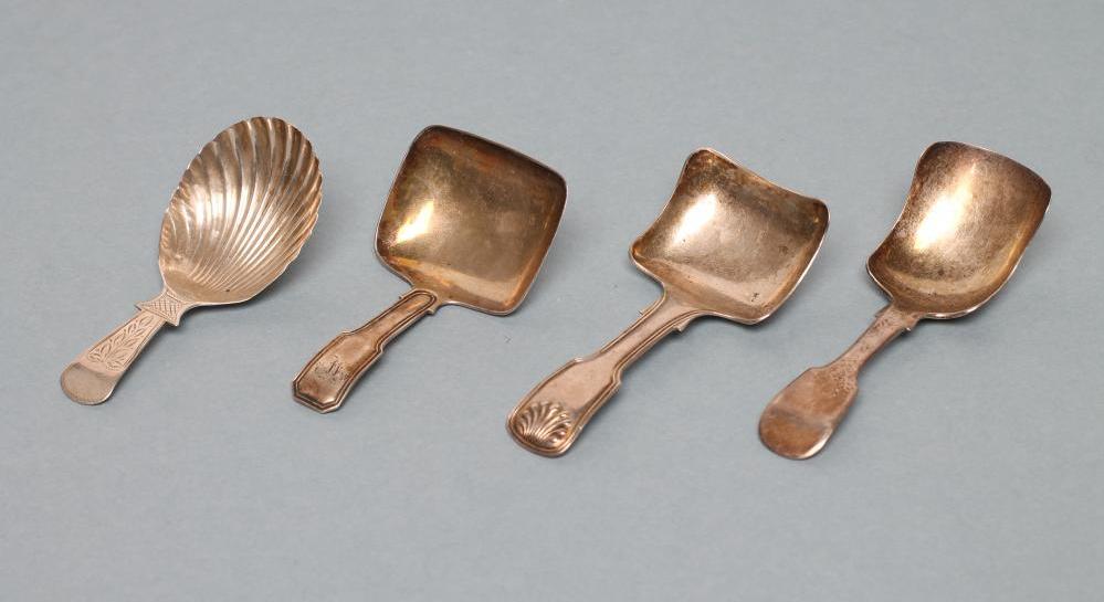 A GEORGE IV SILVER CADDY SPOON Image