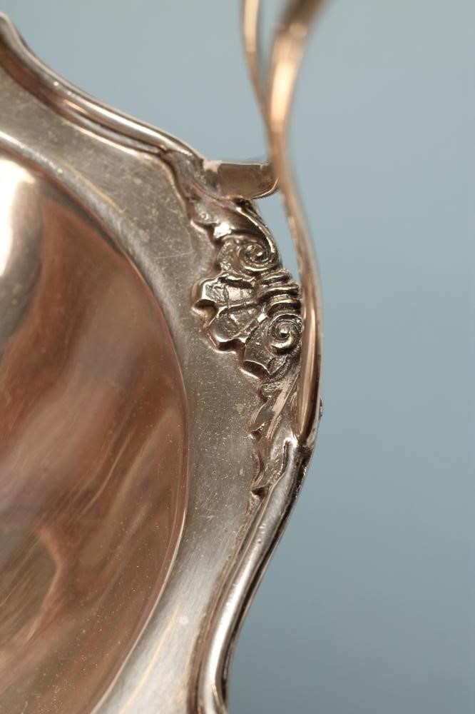 A SILVER SWEETMEAT BASKET Image