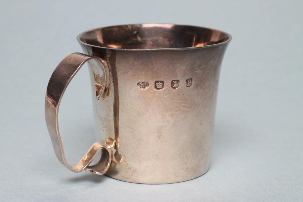 A BRITANNIA STANDARD SILVER CHRISTENING MUG Image