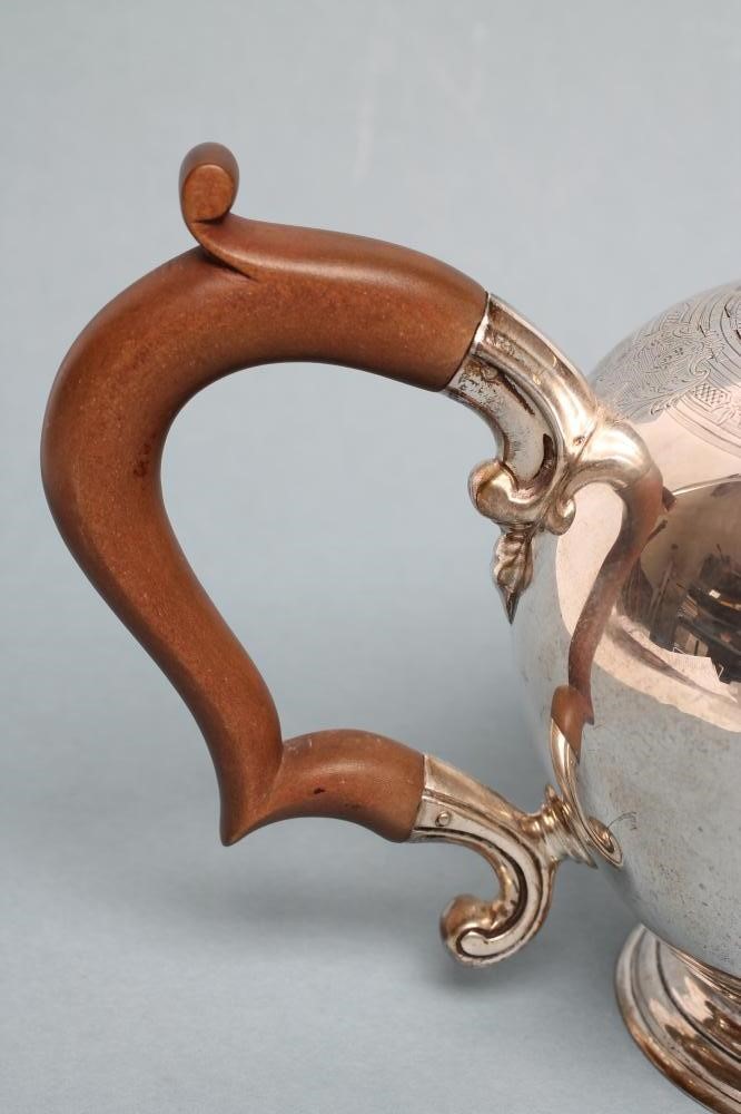 A SILVER BULLET TEAPOT Image