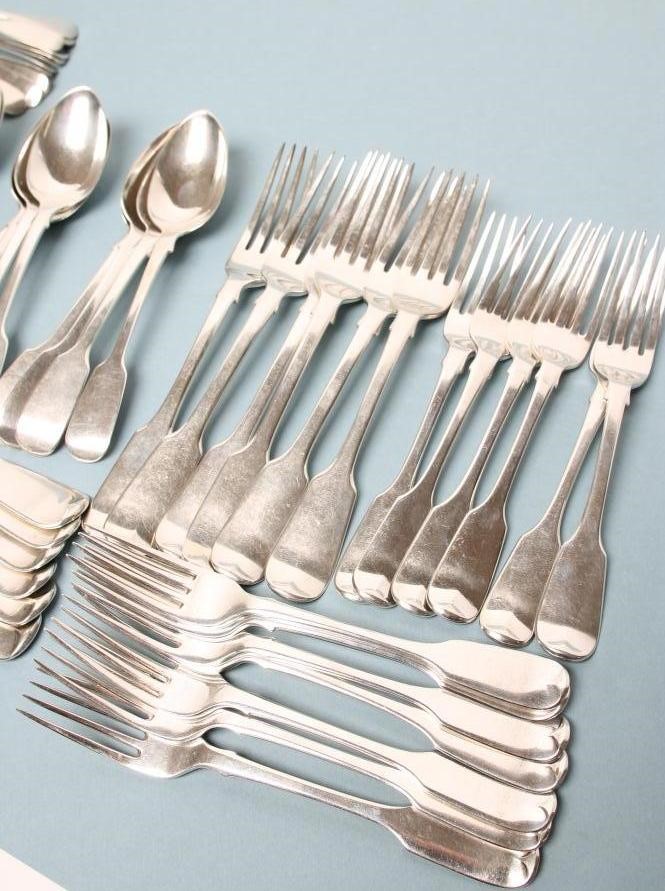 *A LATE WILLIAM IV / VICTORIAN SILVER MATCHED AND COMPOSITE PART TABLE SERVICE Image