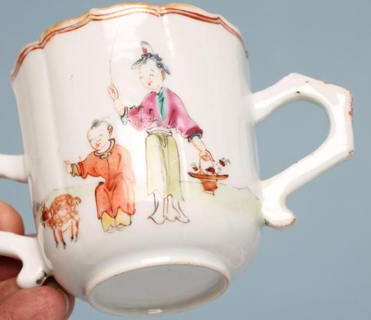 A CHINESE PORCELAIN CAUDLE CUP AND TREMBLEUSE SAUCER of lotus shape Image