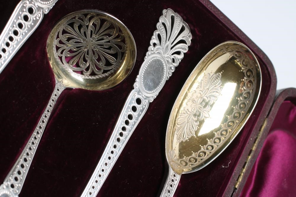 A VICTORIAN FIVE PIECE SILVER DESSERT SET Image