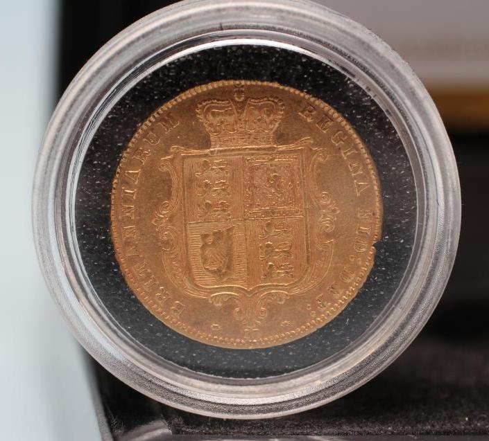 A VICTORIA YH GOLD HALF SOVEREIGN Image